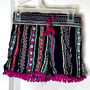 🩷 2 for $10 🩷Aztec girls fringed shorts